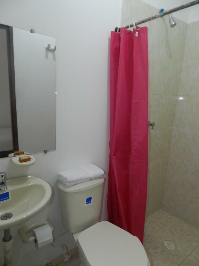 San Bosco Hostal Cali Bagian luar foto
