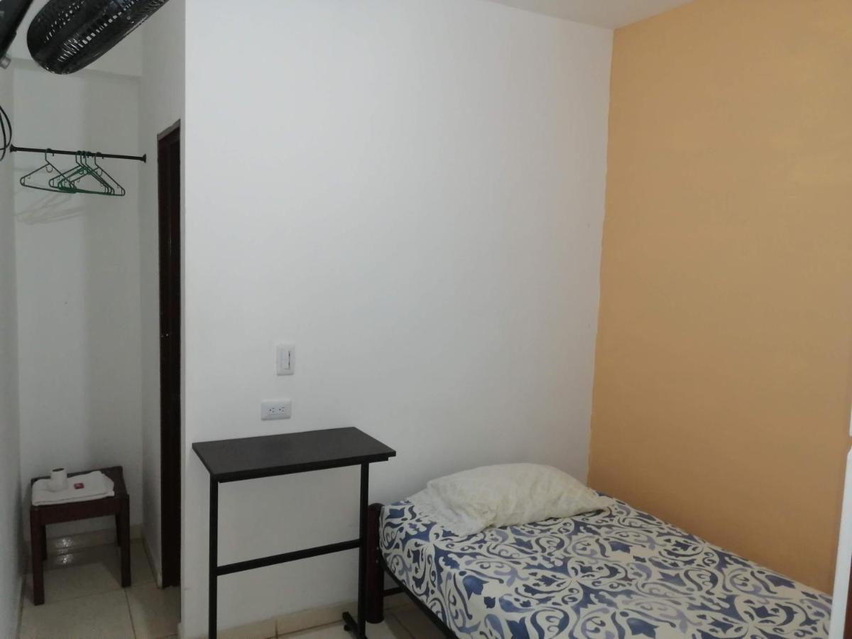San Bosco Hostal Cali Bagian luar foto