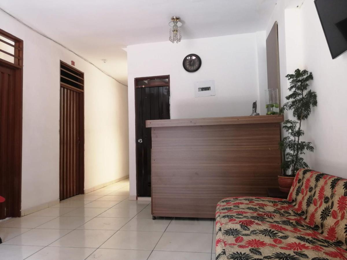 San Bosco Hostal Cali Bagian luar foto